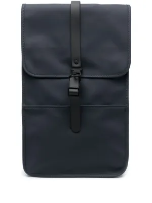 carabiner-fastening waterproof backpack