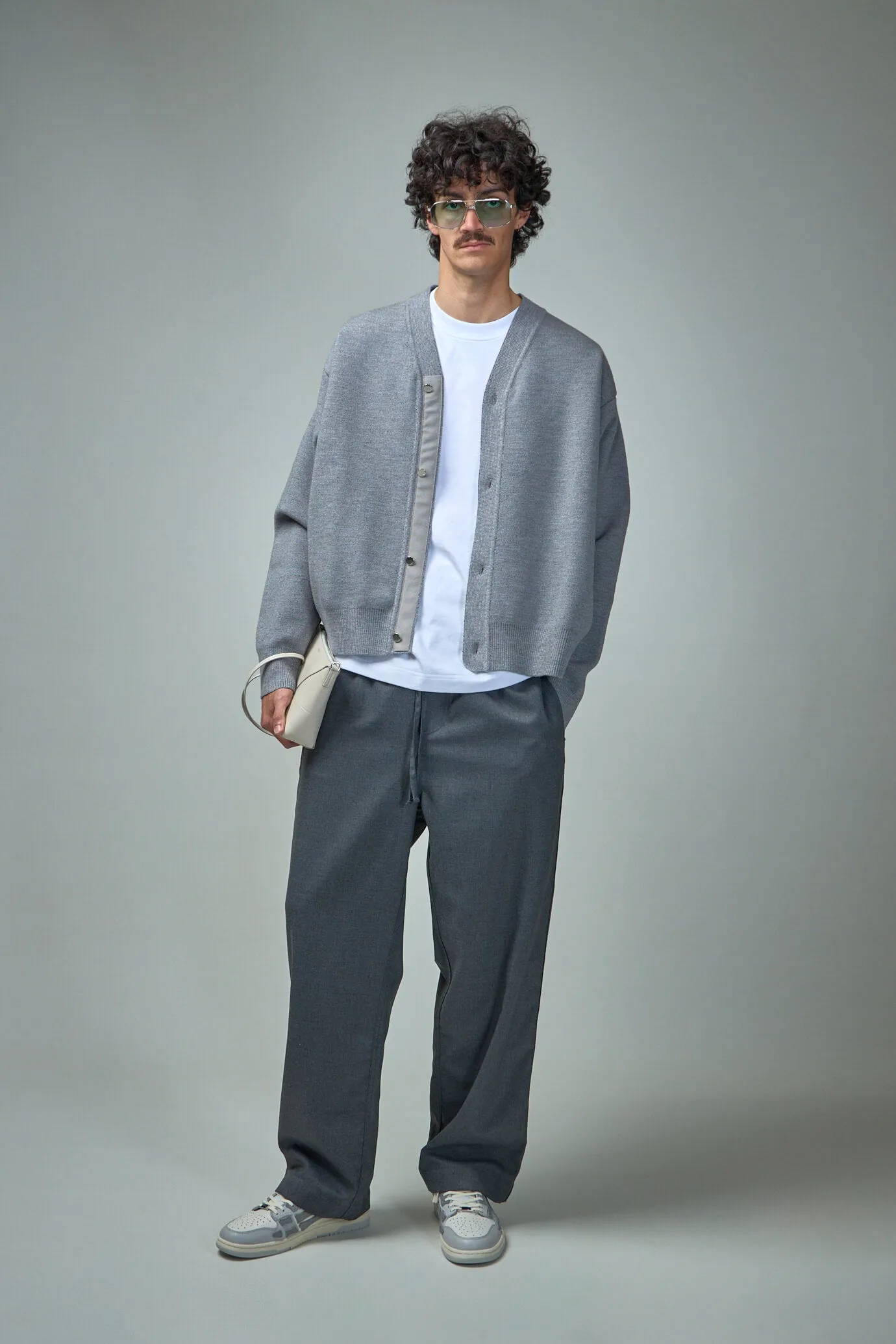 Le cardigan boutonné