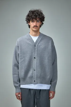 Le cardigan boutonné