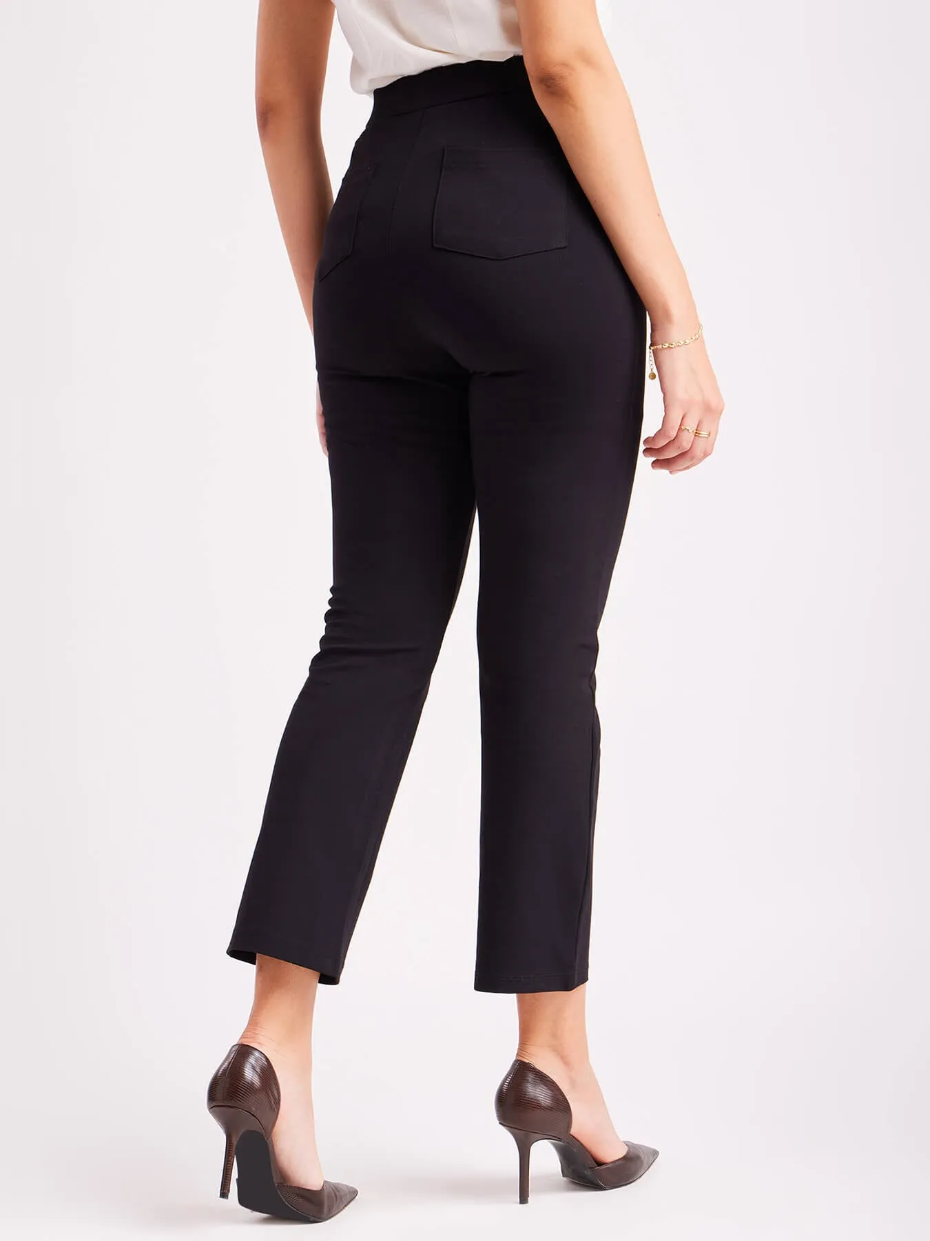 LivIn Air Bootcut Pants - Black
