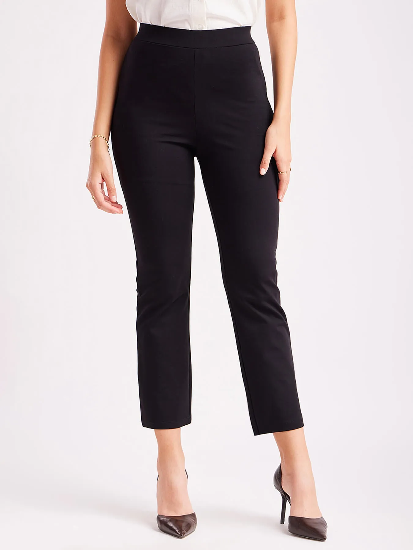 LivIn Air Bootcut Pants - Black