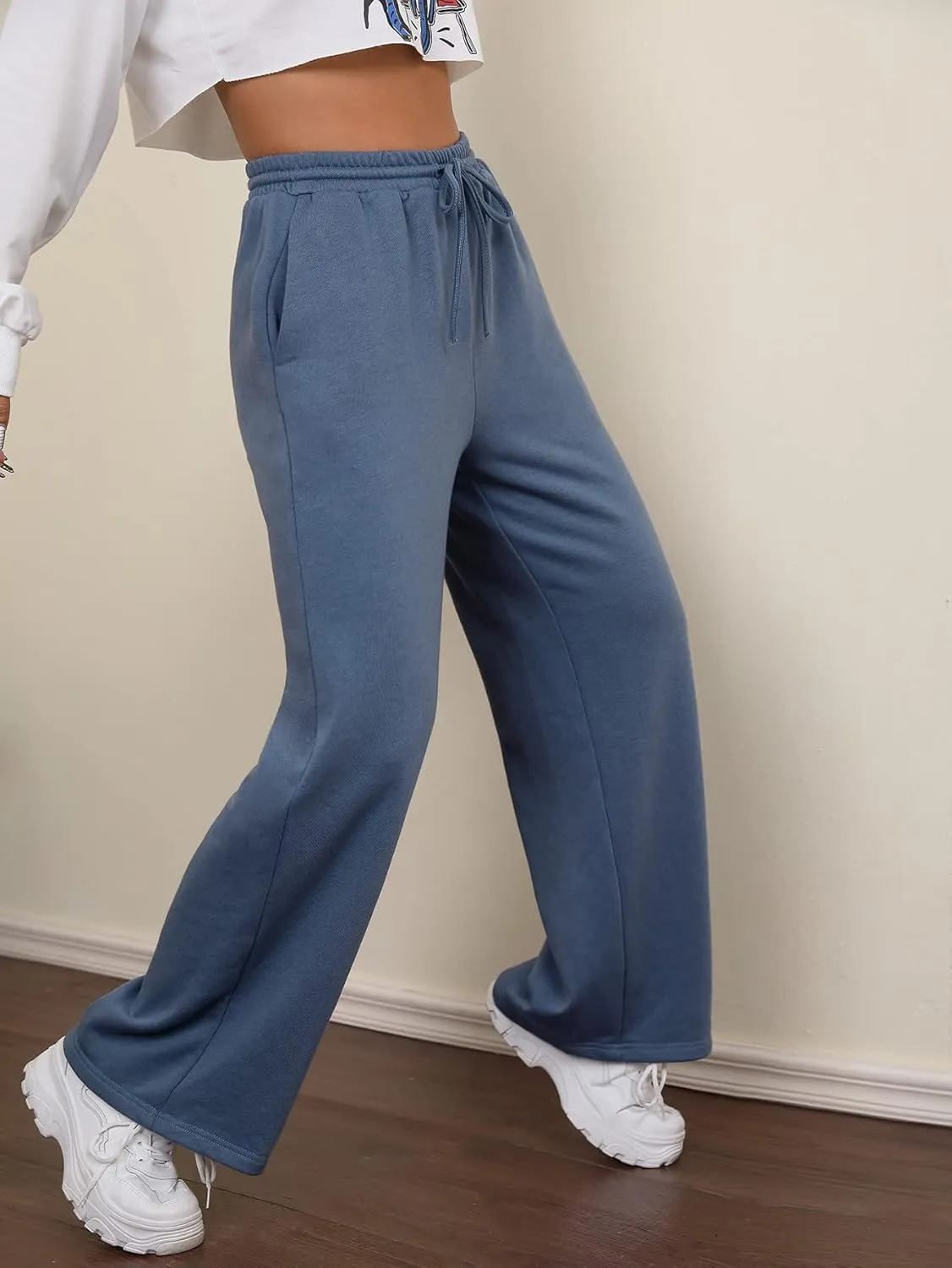 MakeMeChic Women's Wide Leg Sweatpants Drawstring High Waist Straight Leg Casual Loose Baggy Sweatpants Pants