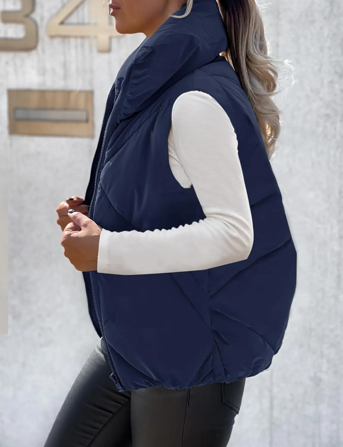 MEROKEETY Womens 2025 Puffer Vest Sleeveless Zip Up Quilted Coat Stand Collar Gilet Jacket With Pockets