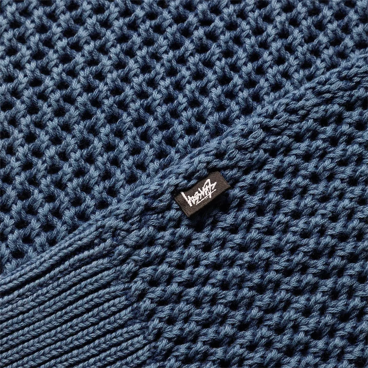 PIG. DYED LOOSE GUAGE SWEATER