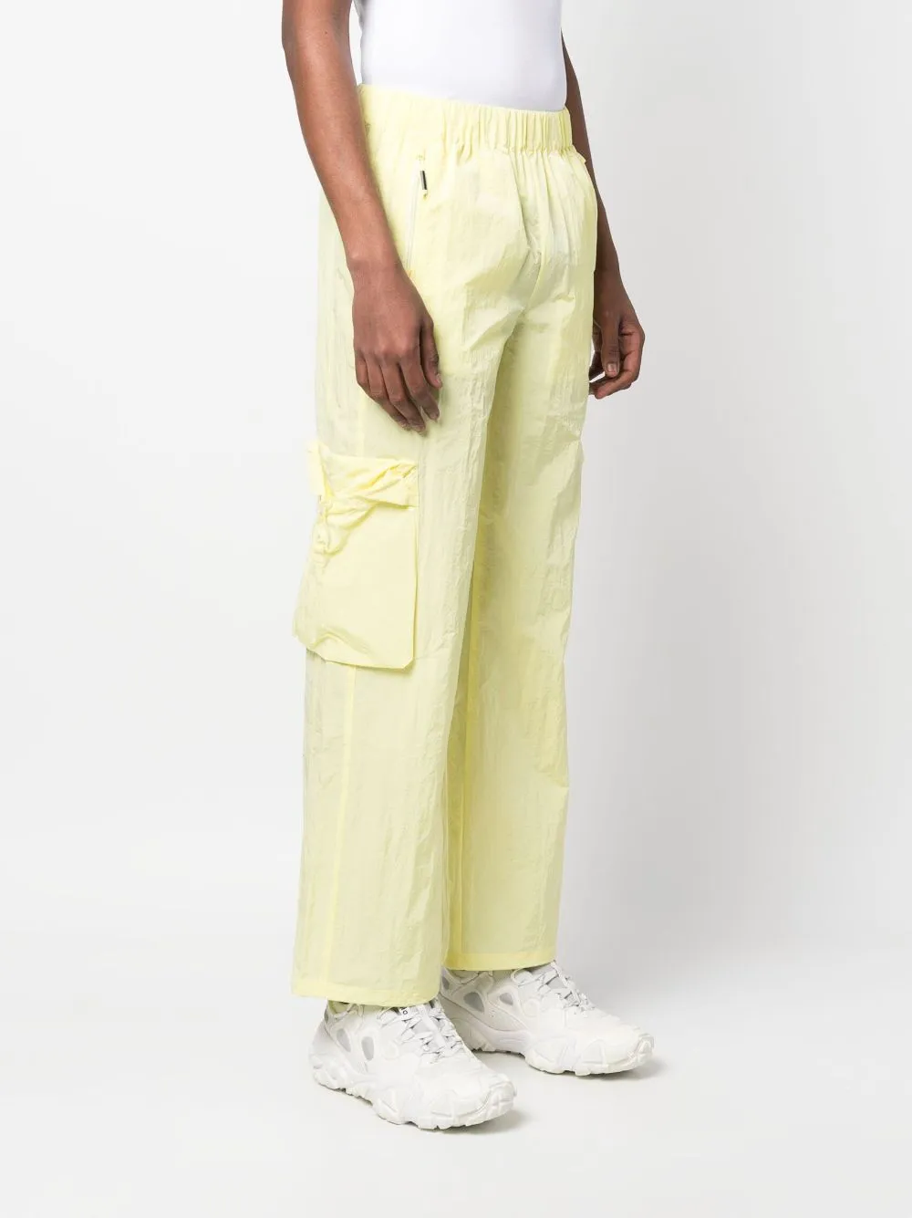 straight-leg cargo trousers