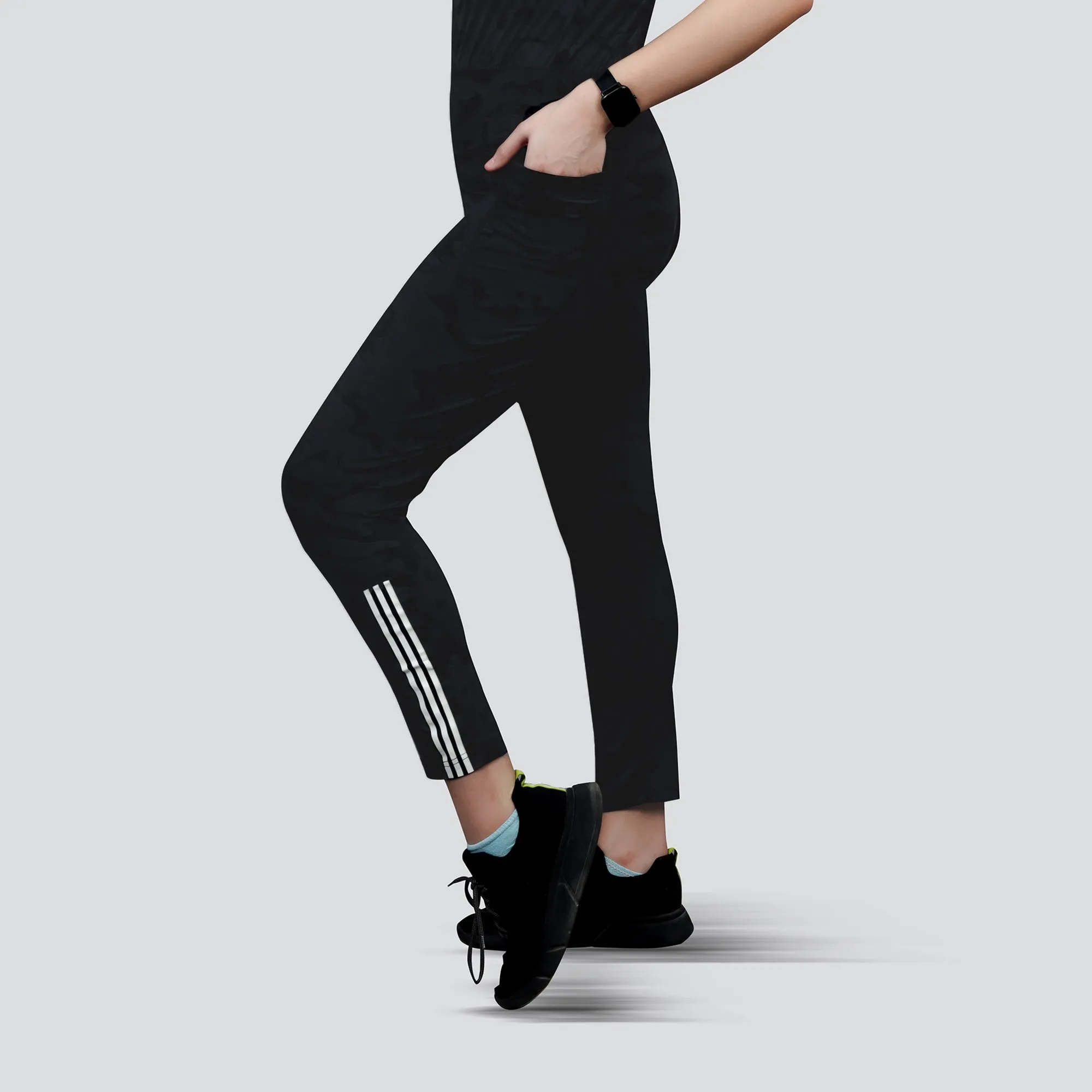 Women's Camo Workout Pants, High-Waisted Stretchable Yoga Leggings - Black